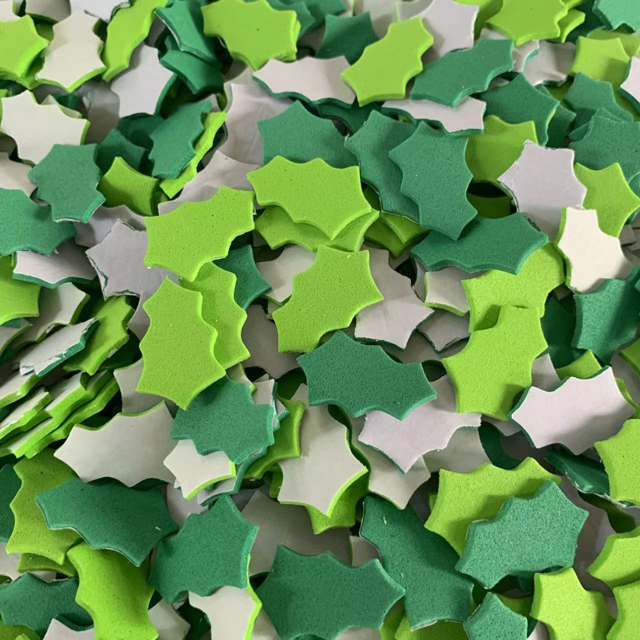 100PCS Christmas wreath leaes  - Art And Craft Autumn recension och pris