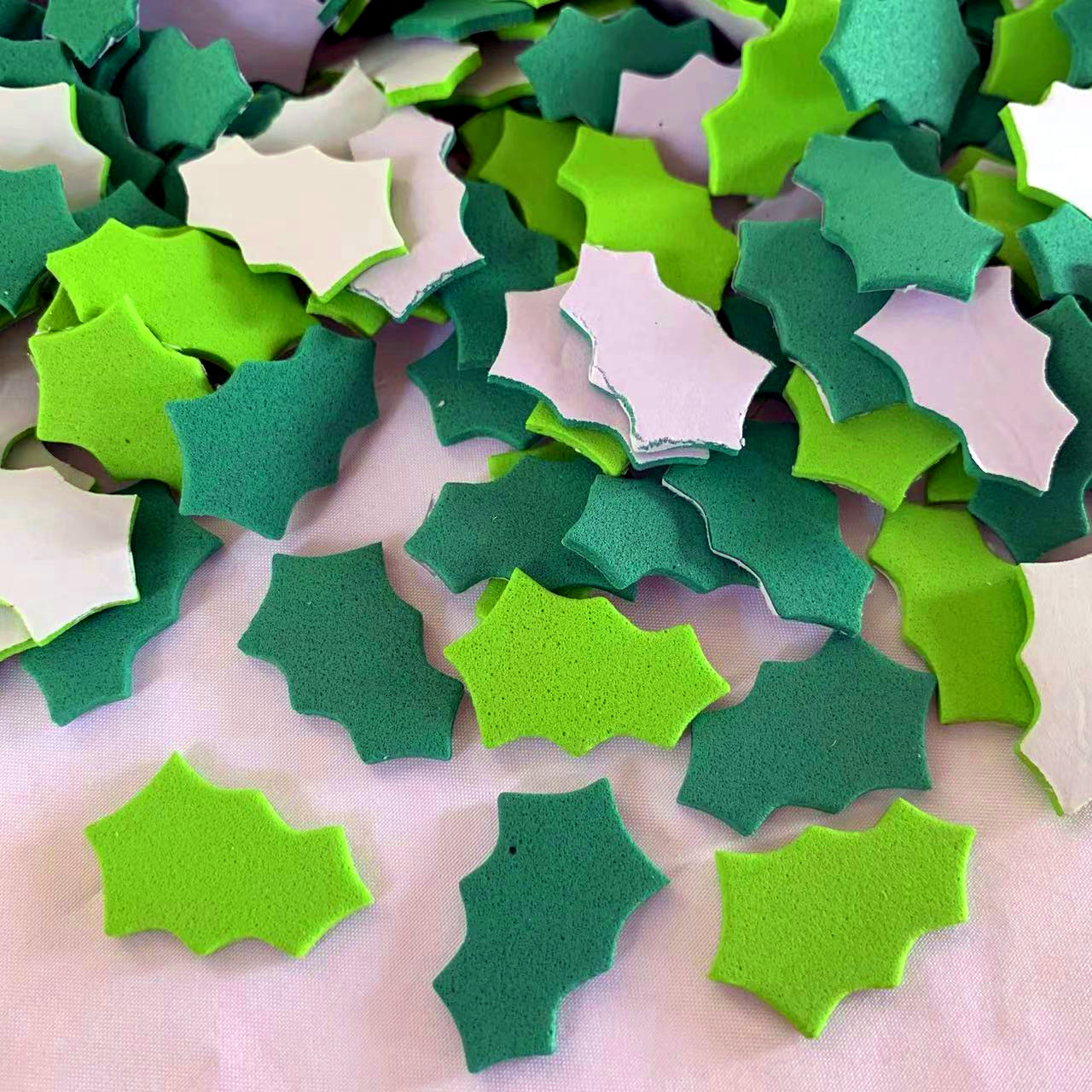 100PCS Christmas wreath leaes  - Art And Craft Autumn recension och pris