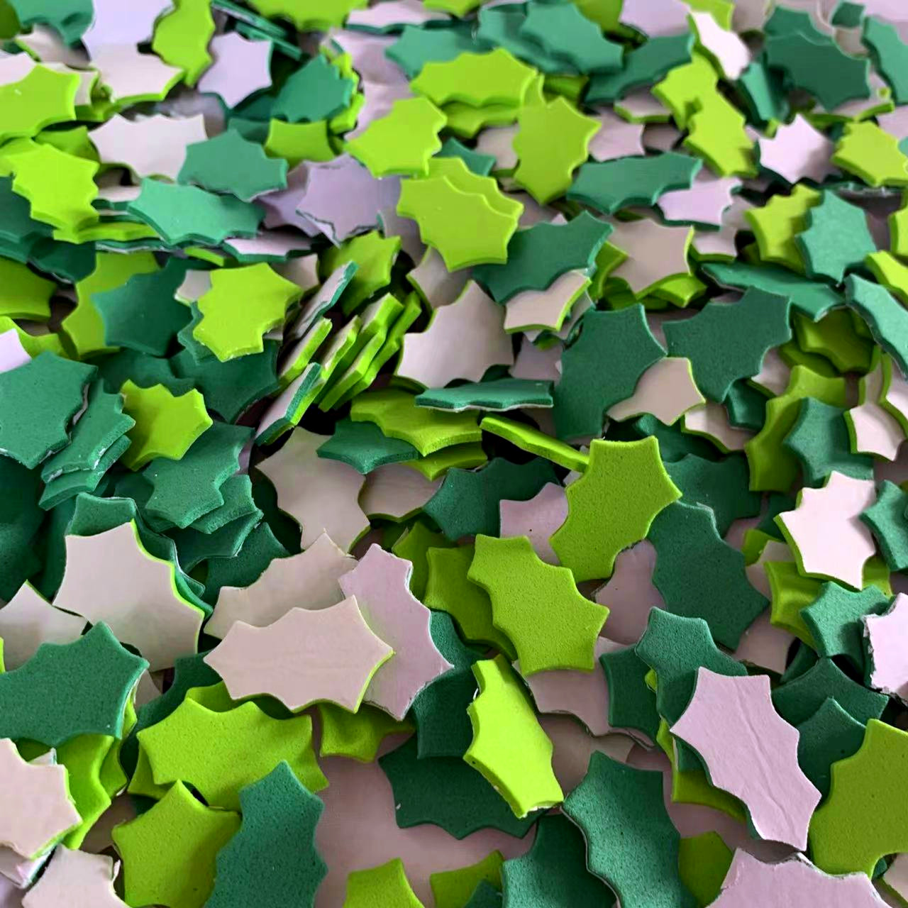 100PCS Christmas wreath leaes  - Art And Craft Autumn recension och pris